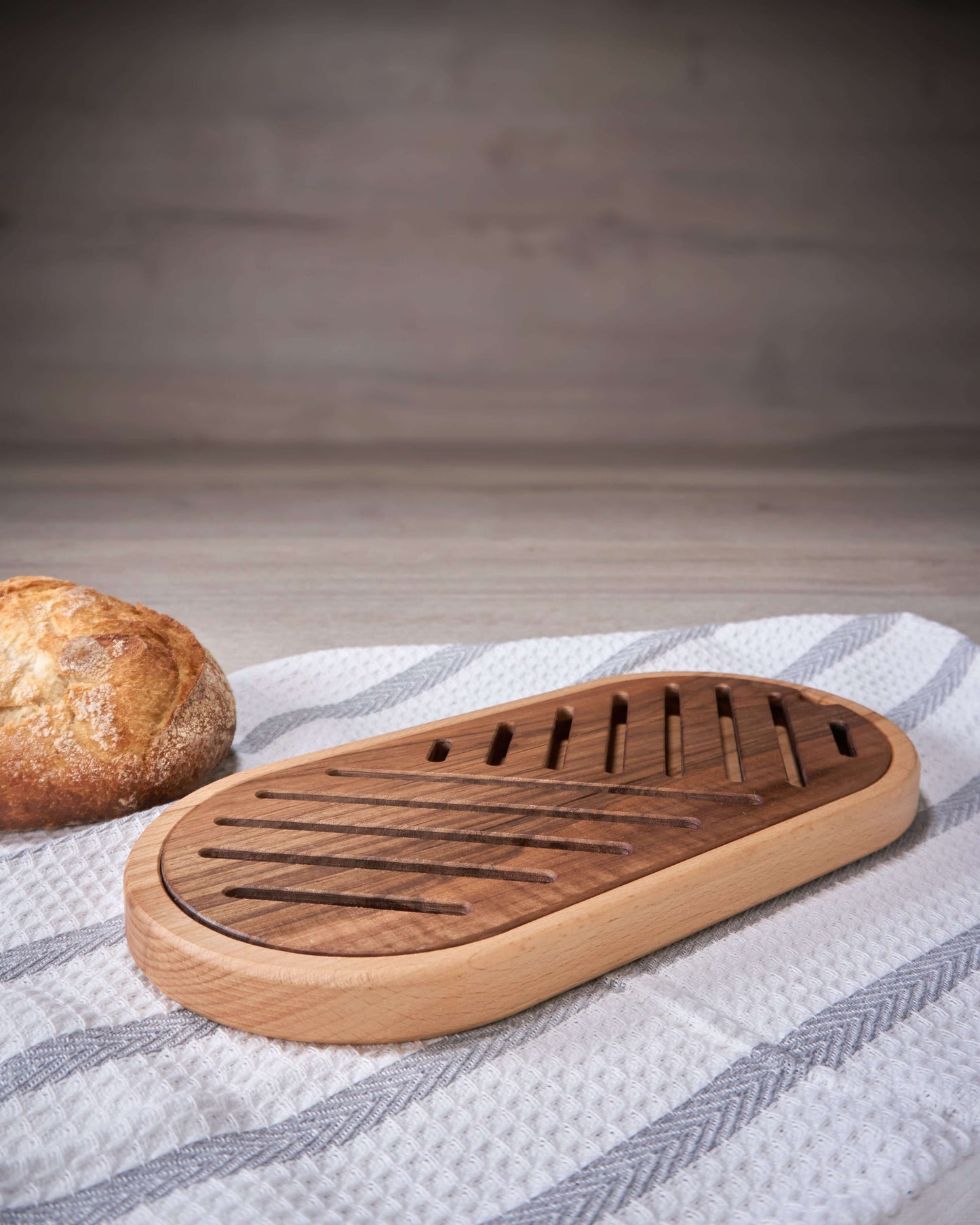 Bread Cutting Board_CrafTech