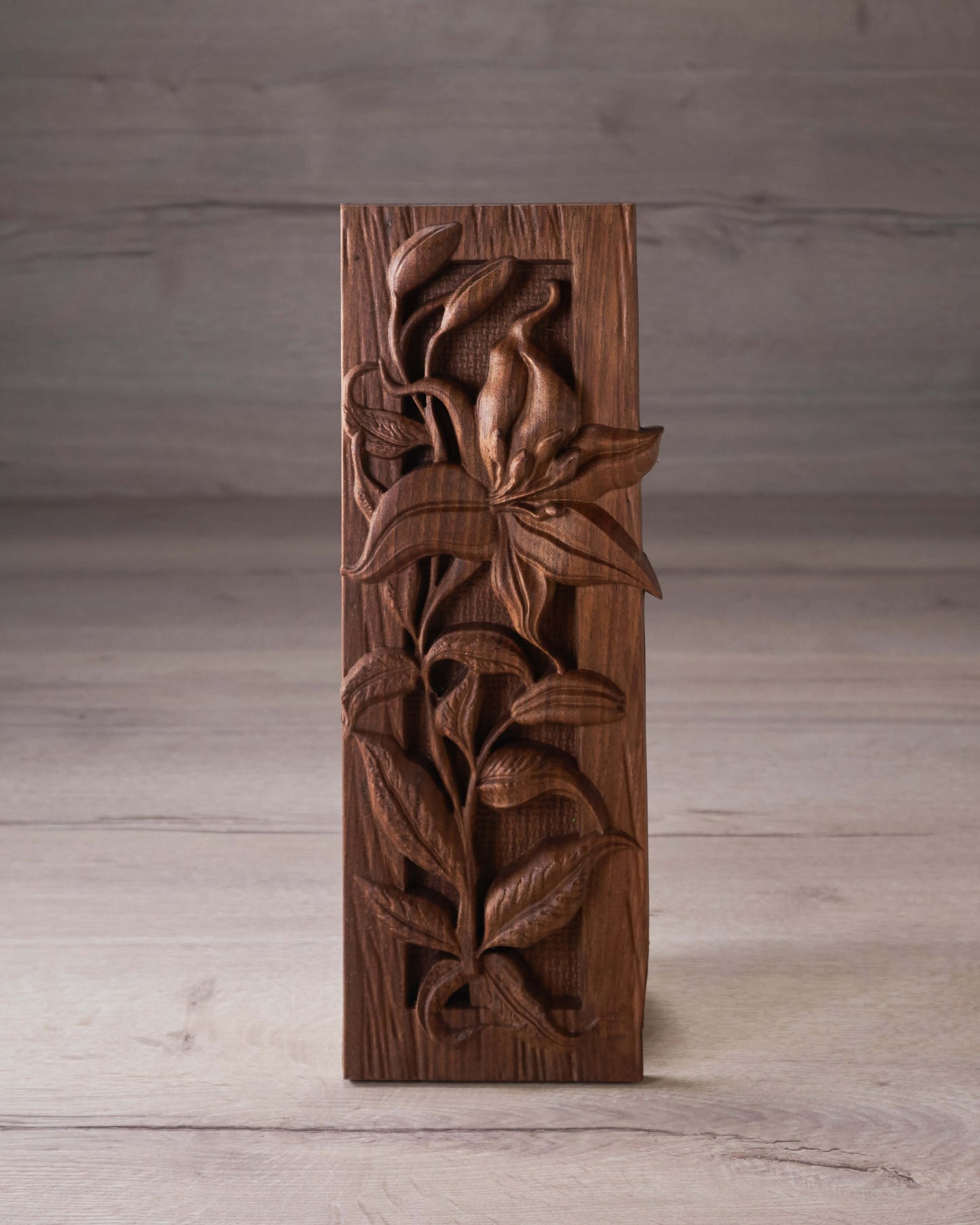 Wooden Wall Art "Lilium"_CrafTech