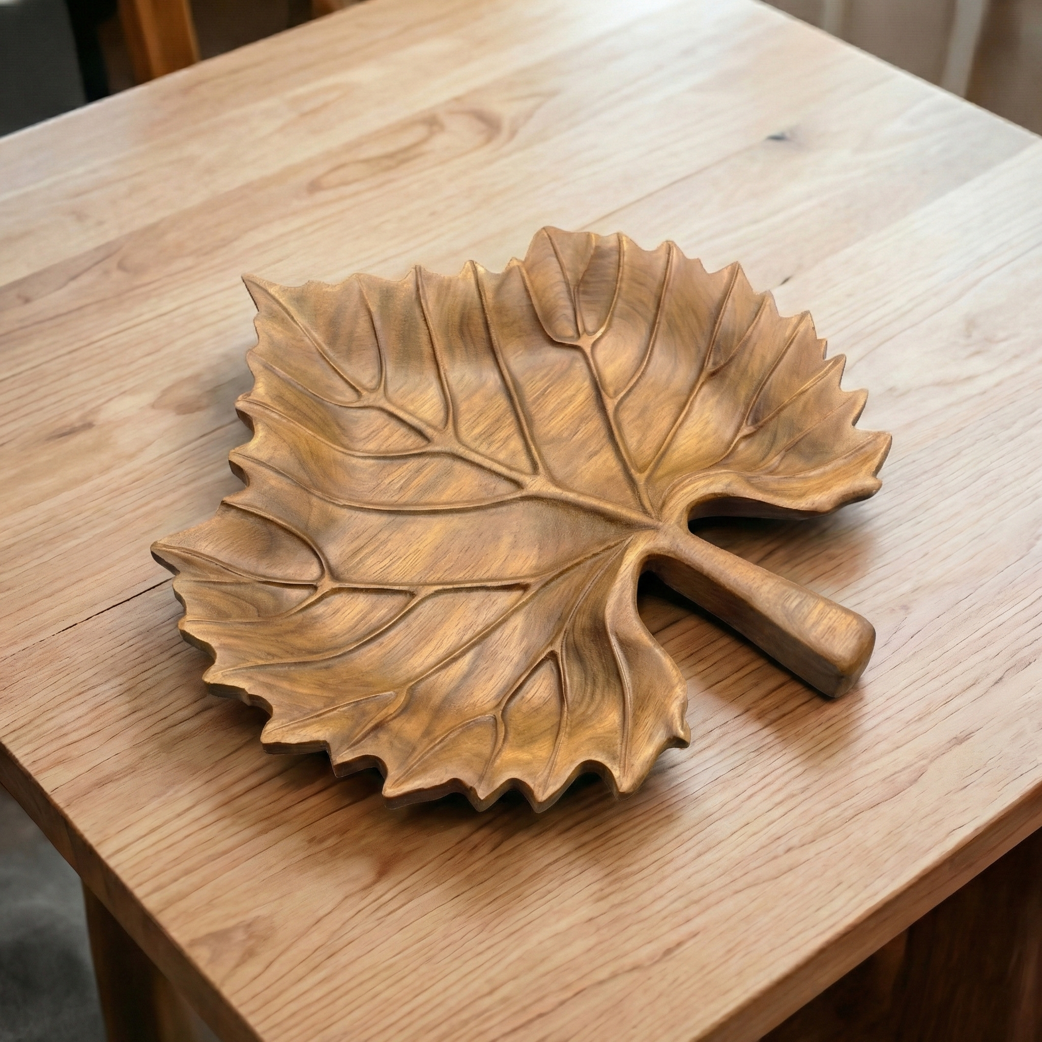 Дървено плато „Листо“ от Американски орех